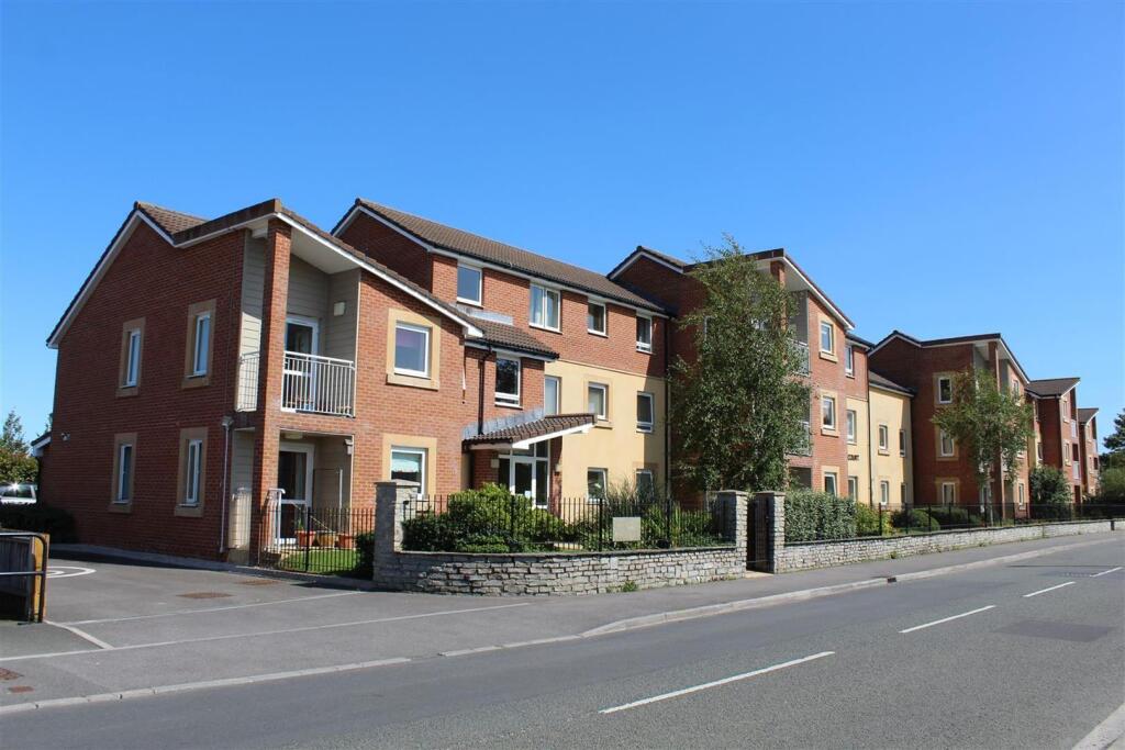 Main image of property: Station Road, Worle - WELL PRESENTED