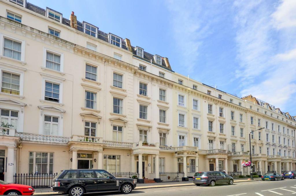 Studio flat for rent in Belgrave Road, Pimlico, London, SW1V