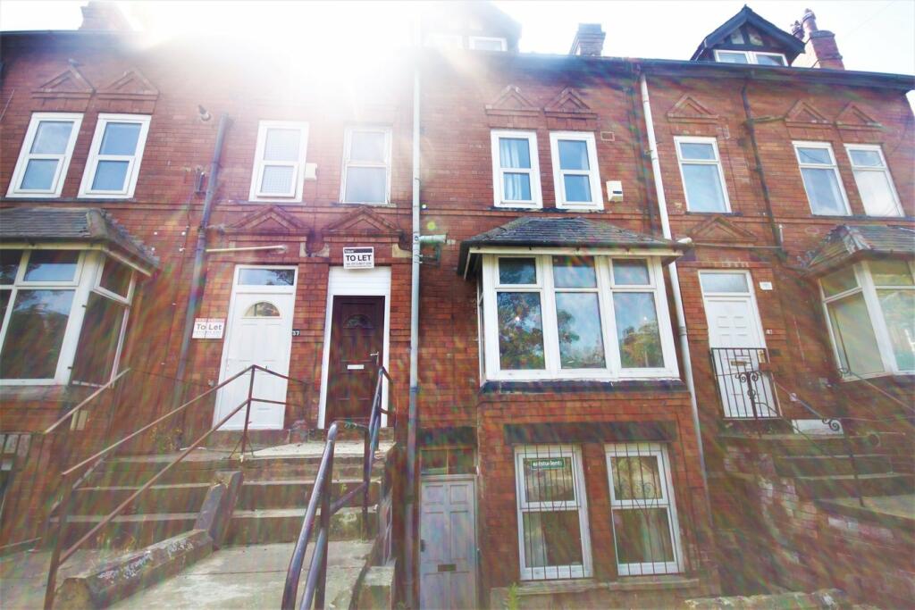 4 bedroom terraced house for sale in Brudenell Road, Leeds, LS6