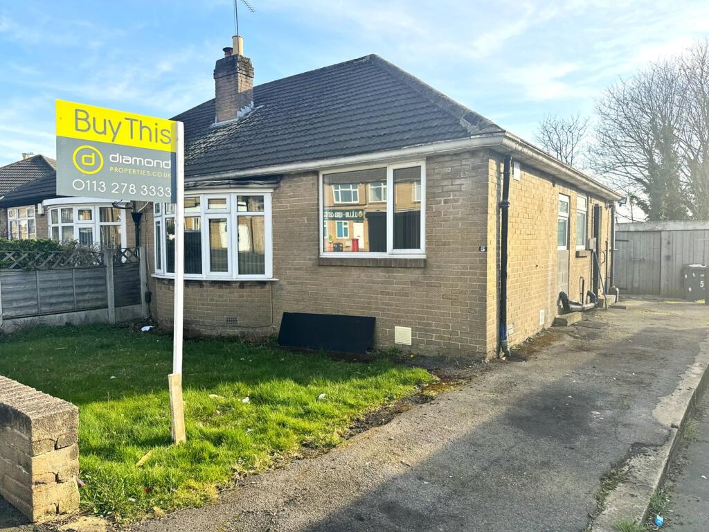 Main image of property: Carr Manor Crescent, Leeds, LS17