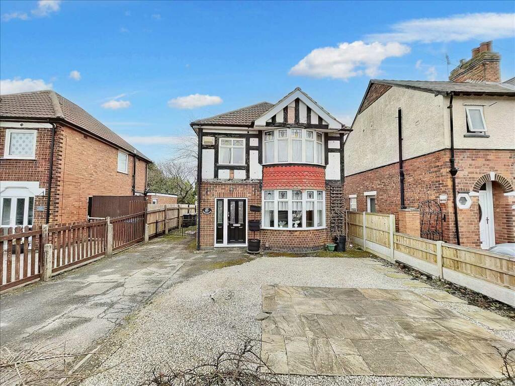 3 bedroom detached house for sale in Sutton Road, kirkby in Ashfield, NG17