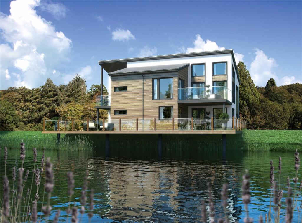 4 bedroom detached house for sale in The Sommen, Waters Edge, South