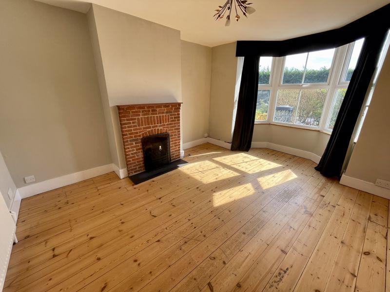 3 bedroom end of terrace house for sale in Bourne End No Chain, SL8