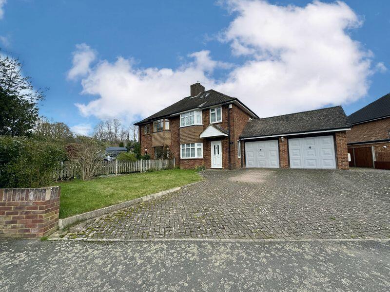 4 bedroom semidetached house for sale in Blind Lane 4 Bedrooms, SL8