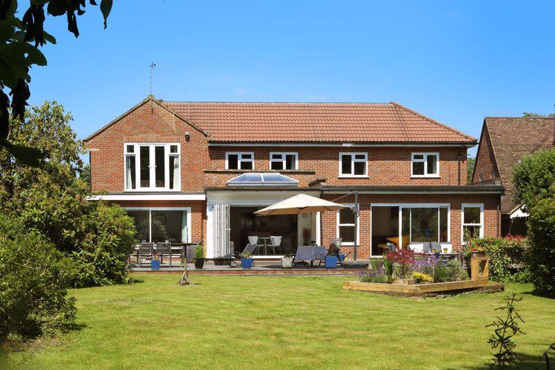 Main image of property: Short Complete Chain, Beaconsfield