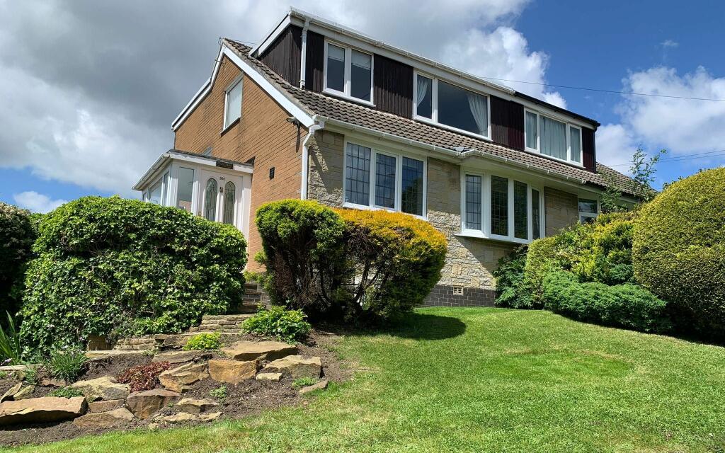 3 bedroom semidetached house for sale in Lower Wyke Lane, Wyke, BD12