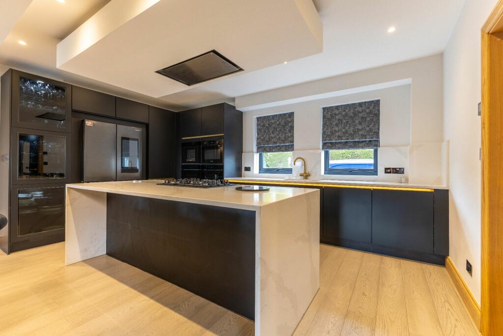 Additional property image - Westfield Lane, Wyke, BD12 9BY