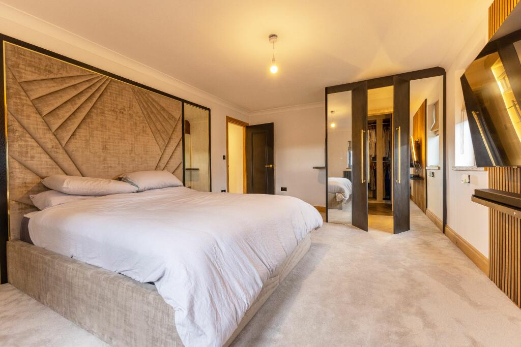 Additional property image - Westfield Lane, Wyke, BD12 9BY