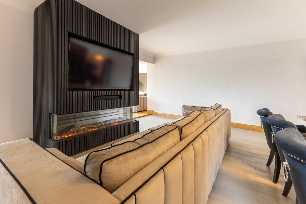 Additional property image - Westfield Lane, Wyke, BD12 9BY
