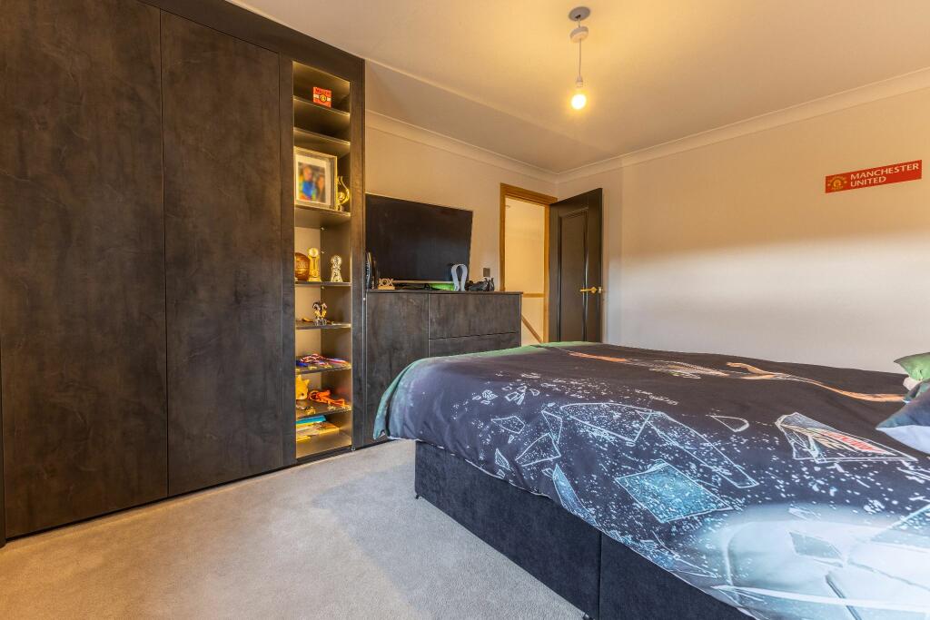 Additional property image - Westfield Lane, Wyke, BD12 9BY