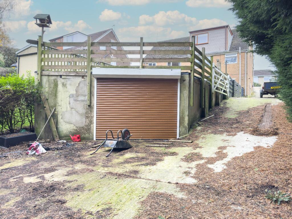 Additional property image - Elizabeth Crescent, Wyke, BD12 8NG