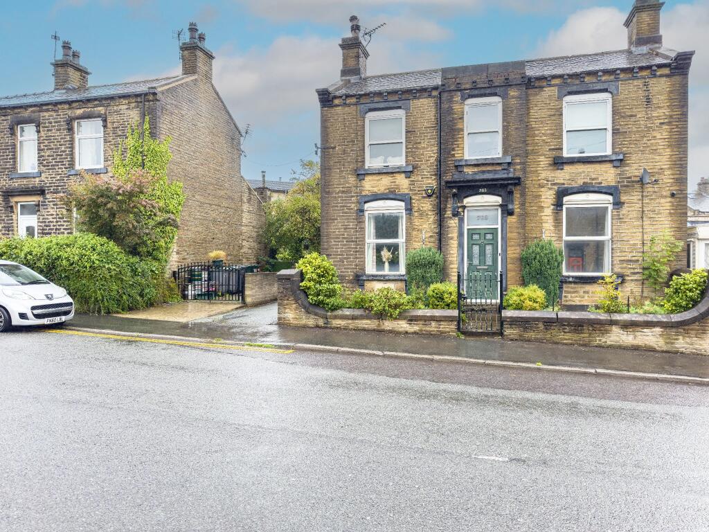 Main image of property: Cleckheaton Road, Oakenshaw, BD12 7AD