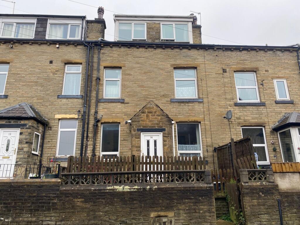Main image of property: Melbourne Street, Halifax, HX3 5df