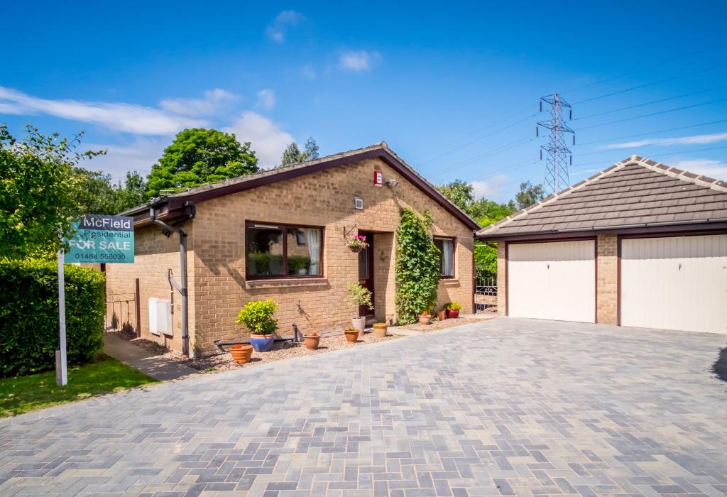 3 bedroom detached bungalow for sale in Bolehill Park, Hove Edge, HD6