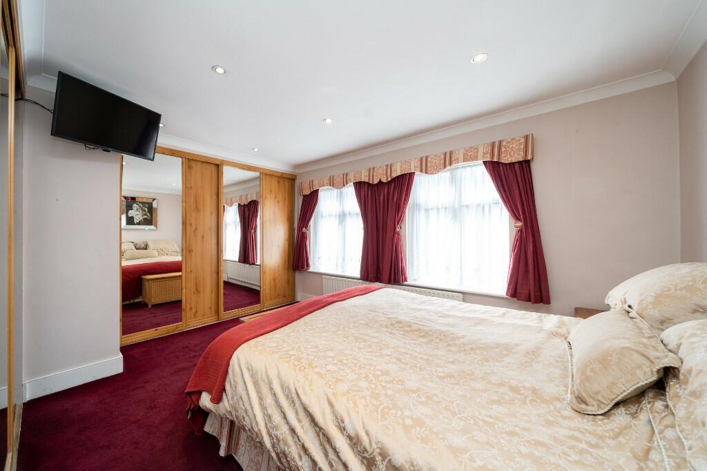 5 bedroom character property for sale in Boxmoor, Hemel Hempstead