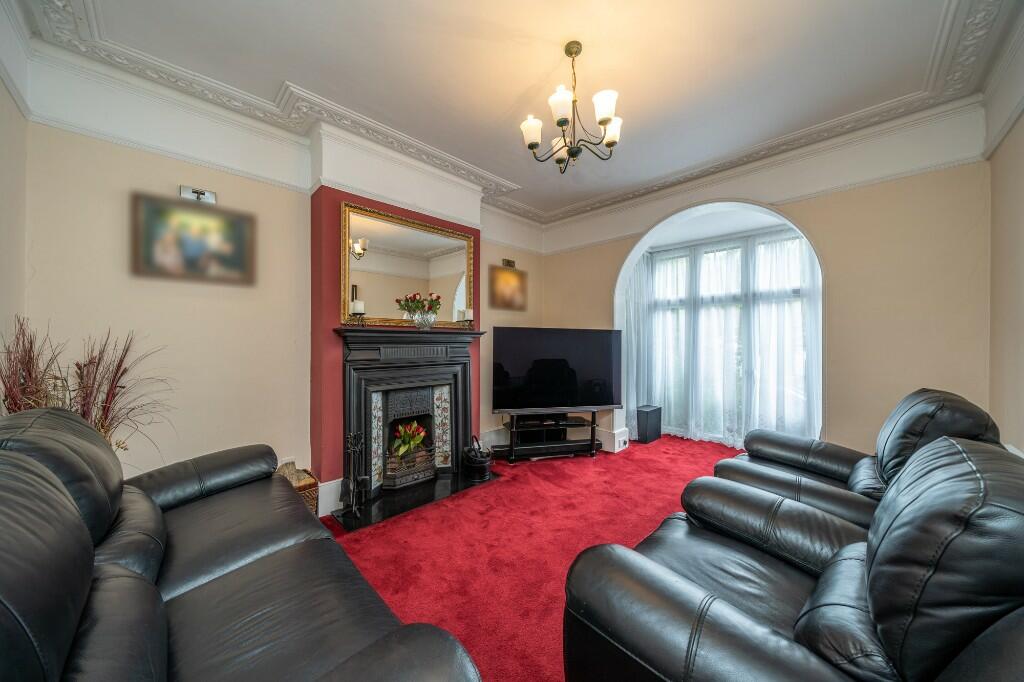 5 bedroom character property for sale in Boxmoor, Hemel Hempstead