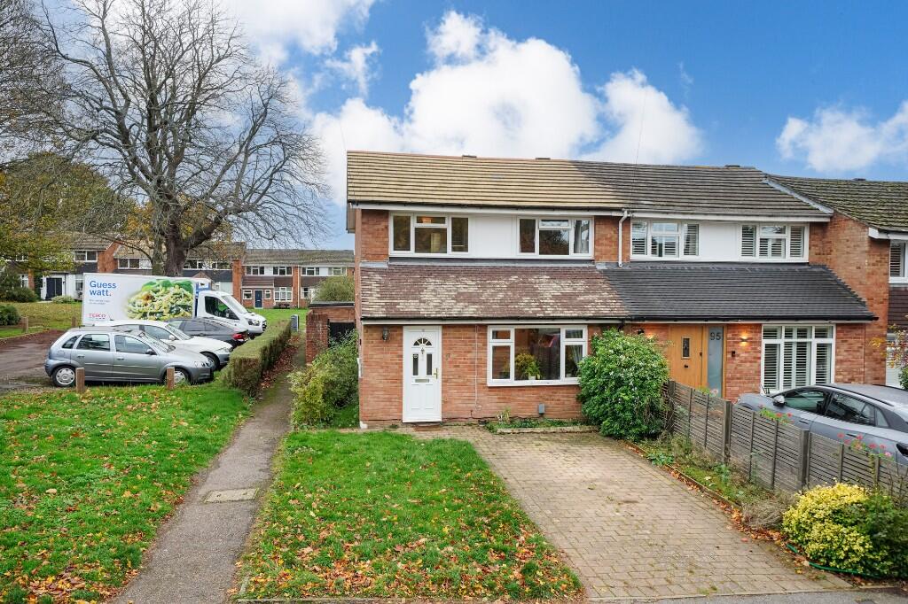 Main image of property: Cowper Road, Boxmoor, Hemel Hempstead, Hertfordshire, HP1