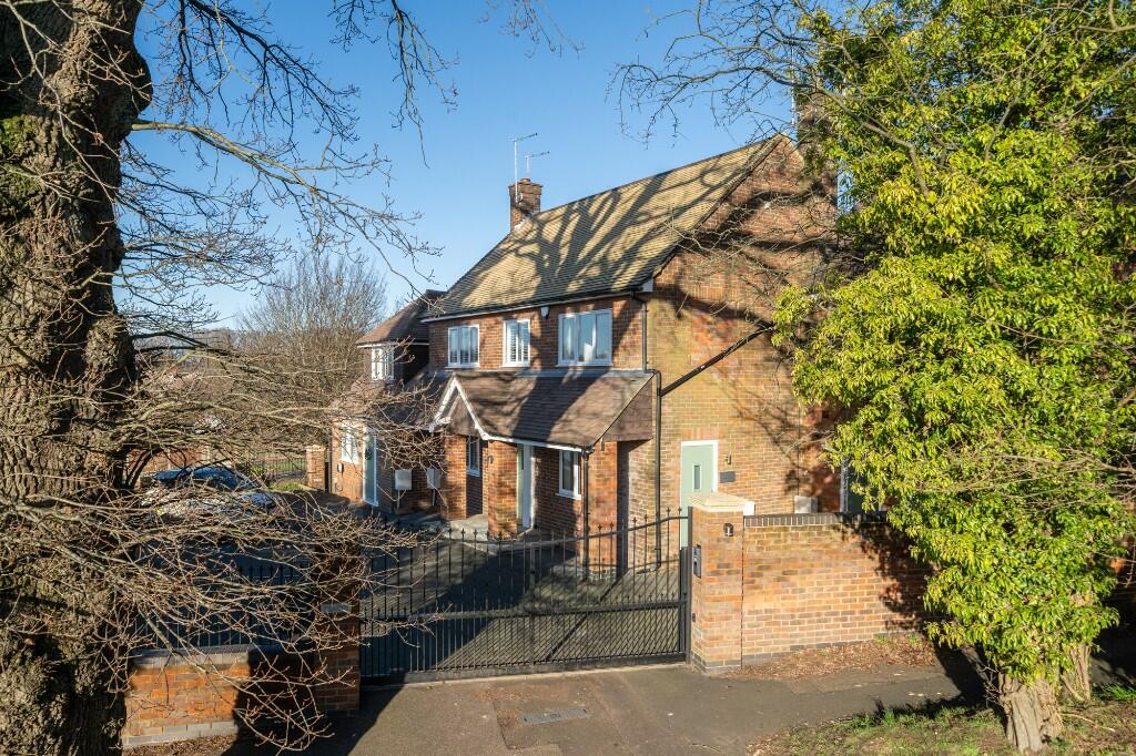2 bedroom house for sale in Highfield Lane, Hemel Hempstead