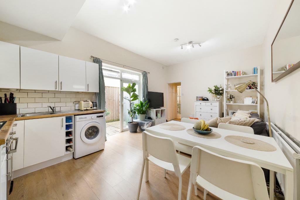 Main image of property: Kingston Road, London, SW20 8JS