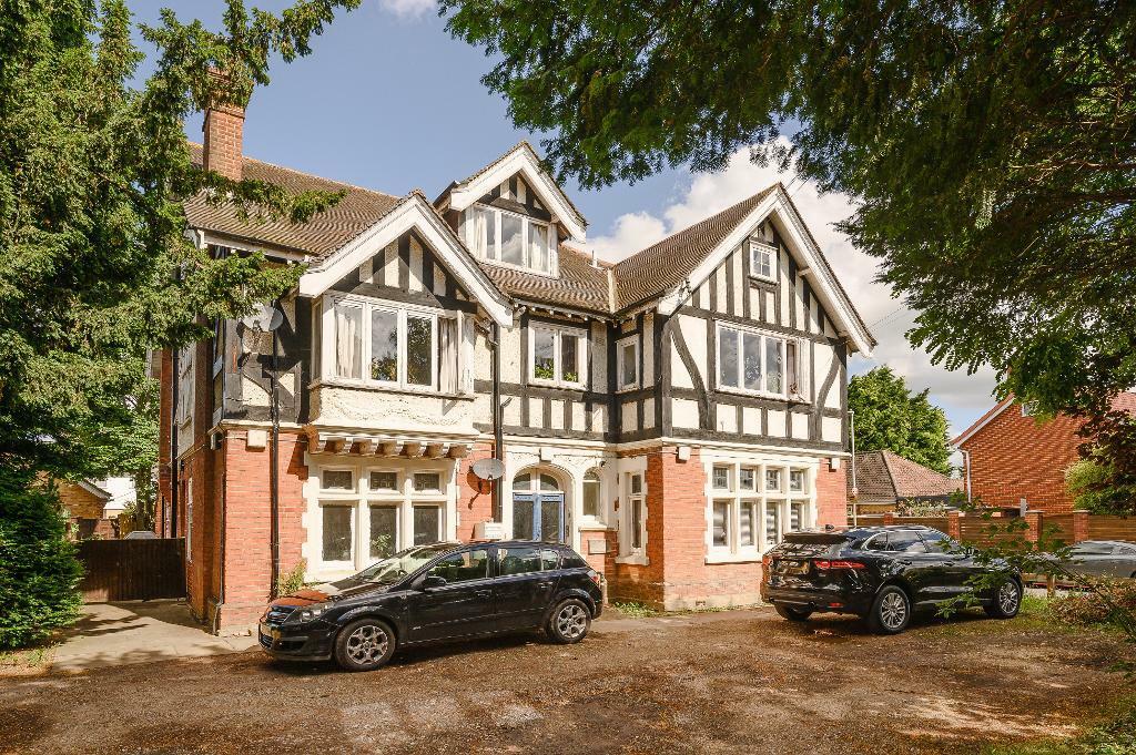 Main image of property: Presburg Road, New Malden, Surrey, KT3 5AH