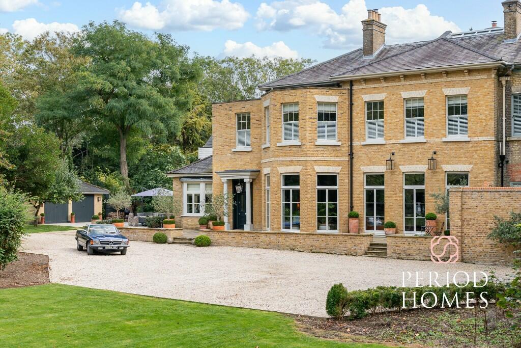 4 bedroom character property for sale in Margaretting, Ingatestone, CM4