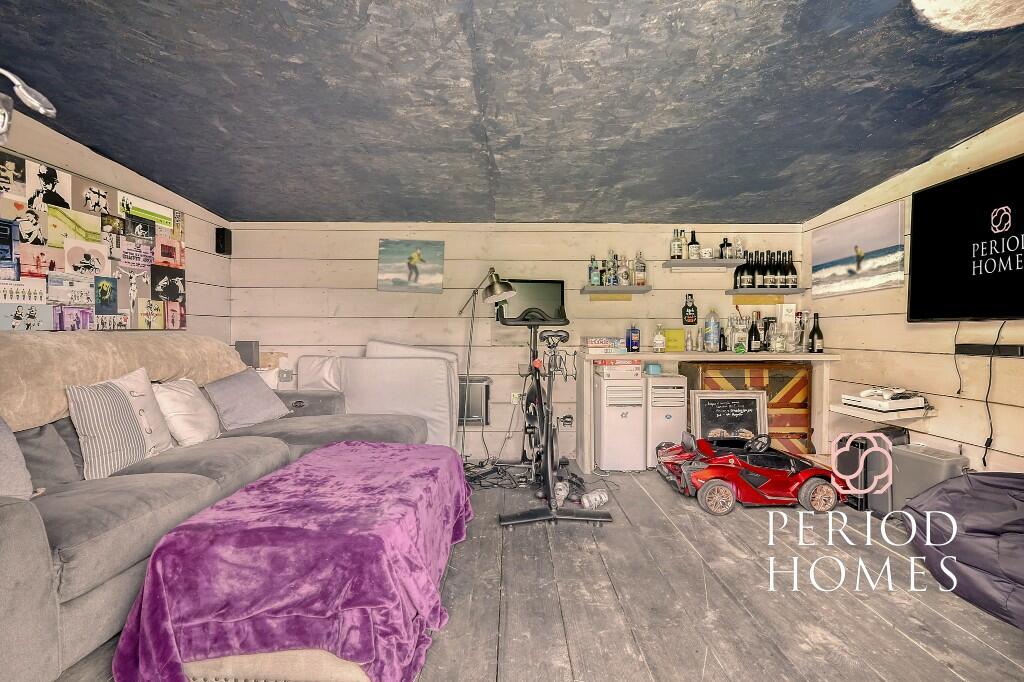 Additional property image - Brook End Road South, Chelmsford