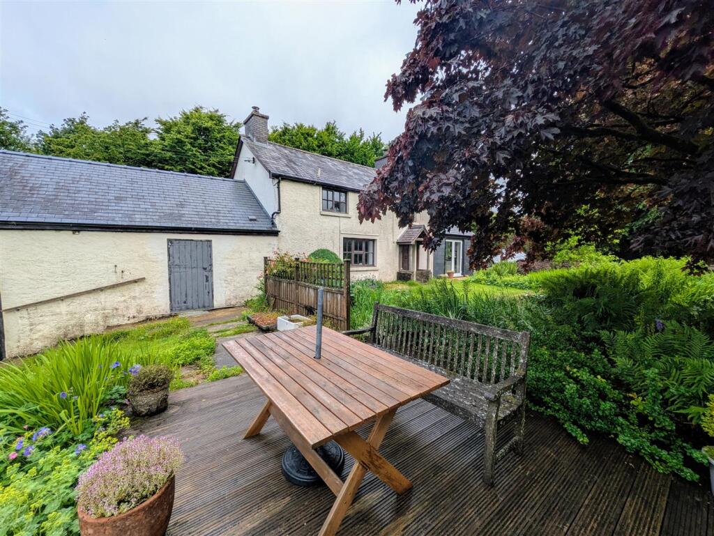 Main image of property: Rhydcymerau, Llandeilo