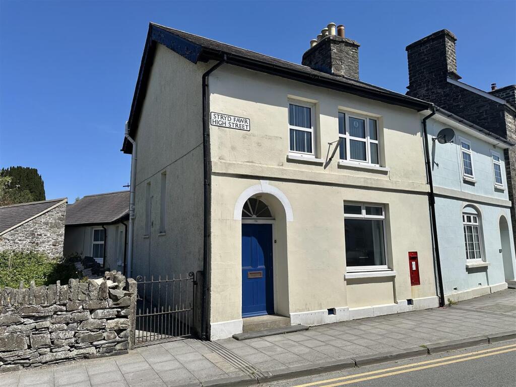 Main image of property: High Street, Lampeter
