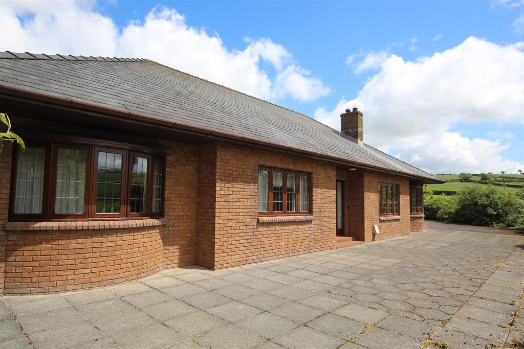 4 bedroom smallholding for sale in Close to Newcastle Emlyn, West Wales
