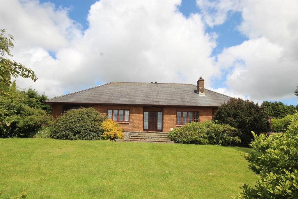 4 bedroom smallholding for sale in Close to Newcastle Emlyn, West Wales