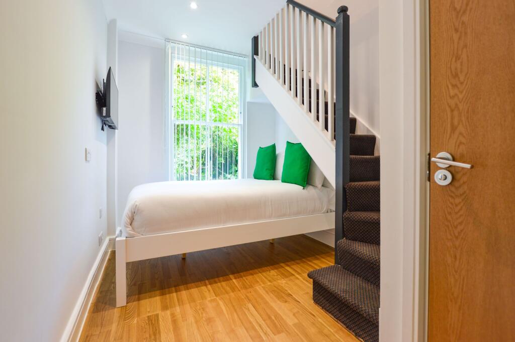 Main image of property: Flat 2, 4 Talbot Road, Bayswater