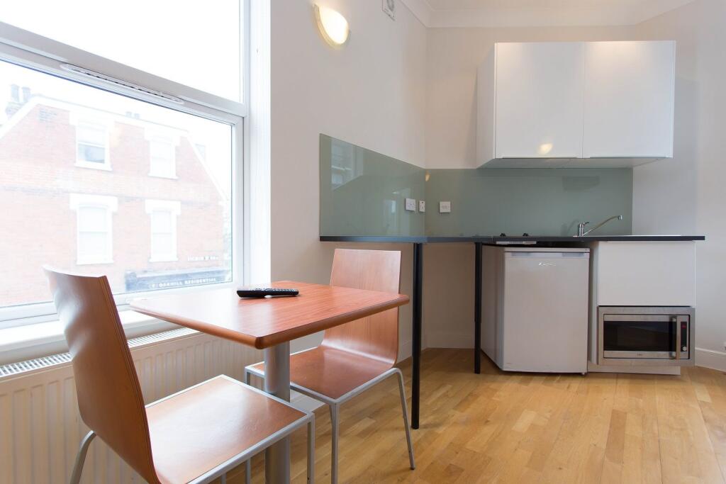 Main image of property: Flat 3, 110 Fortune Green Road, West Hampstead