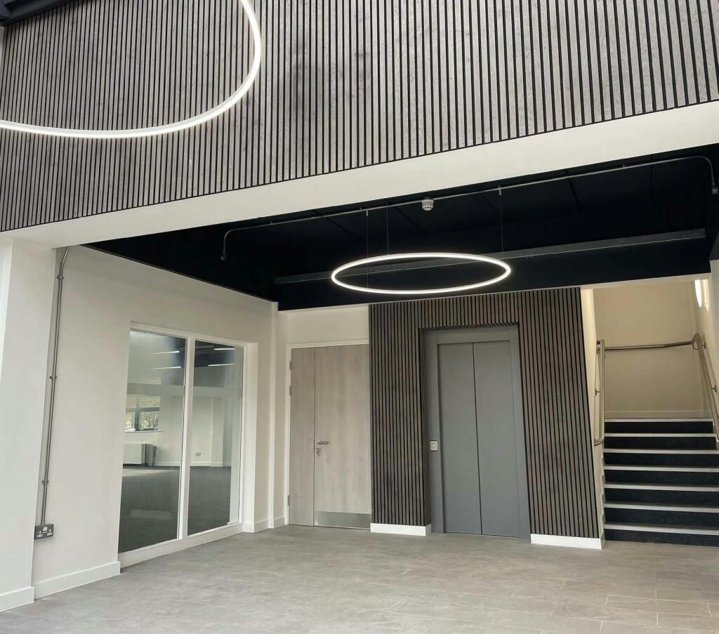 Peterbridge House, 3 The Lakes, Northampton