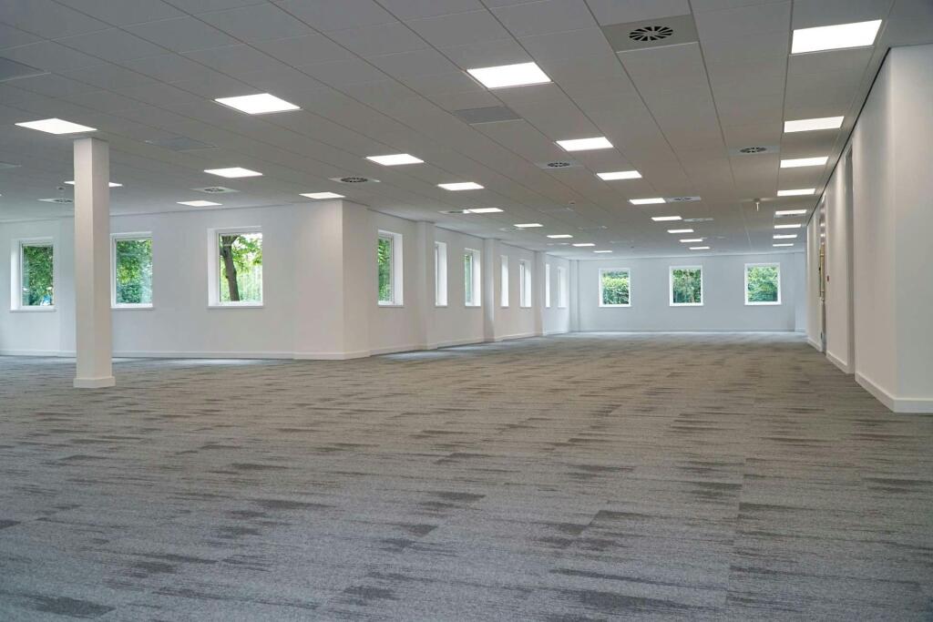 100 Relay Point, Tamworth