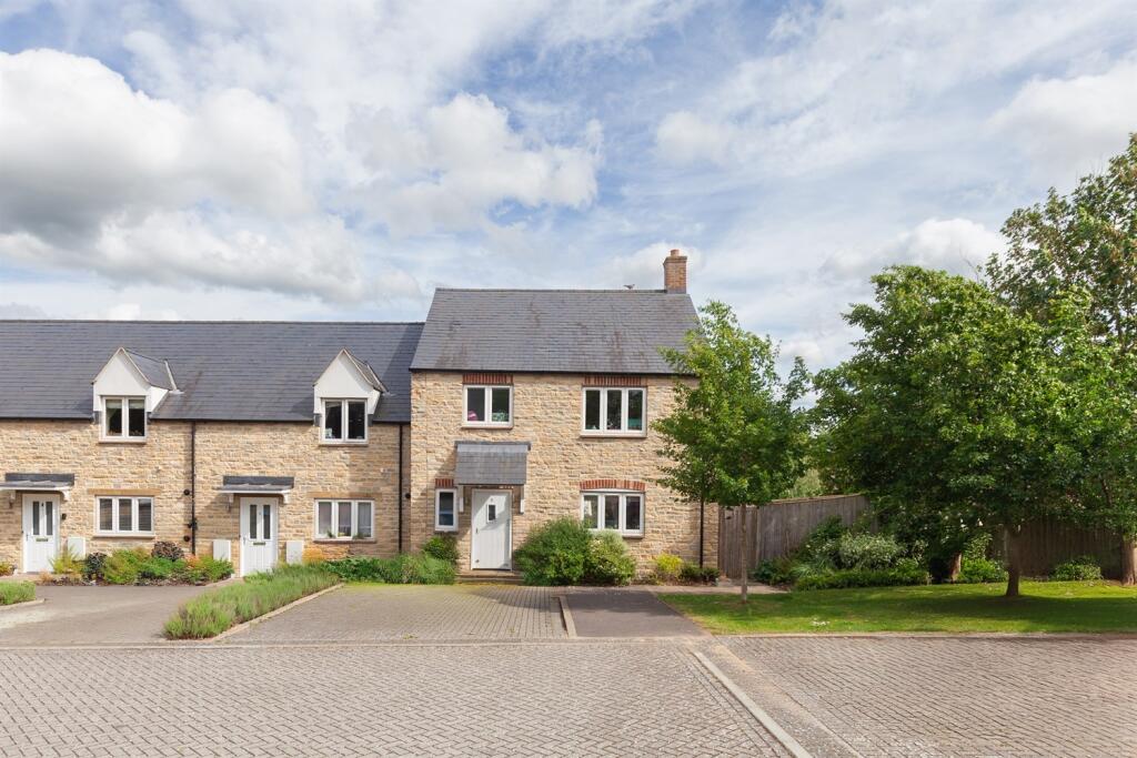 Main image of property: Home Farm Close, OX20