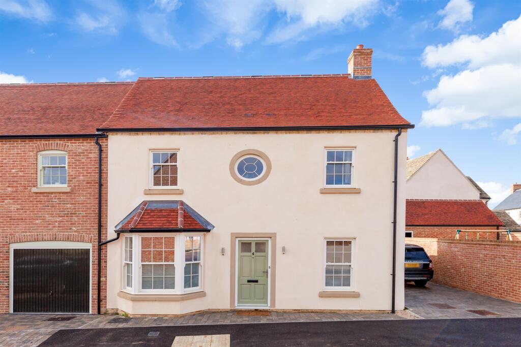 Main image of property: Carter Crescent, Woodstock - OX20