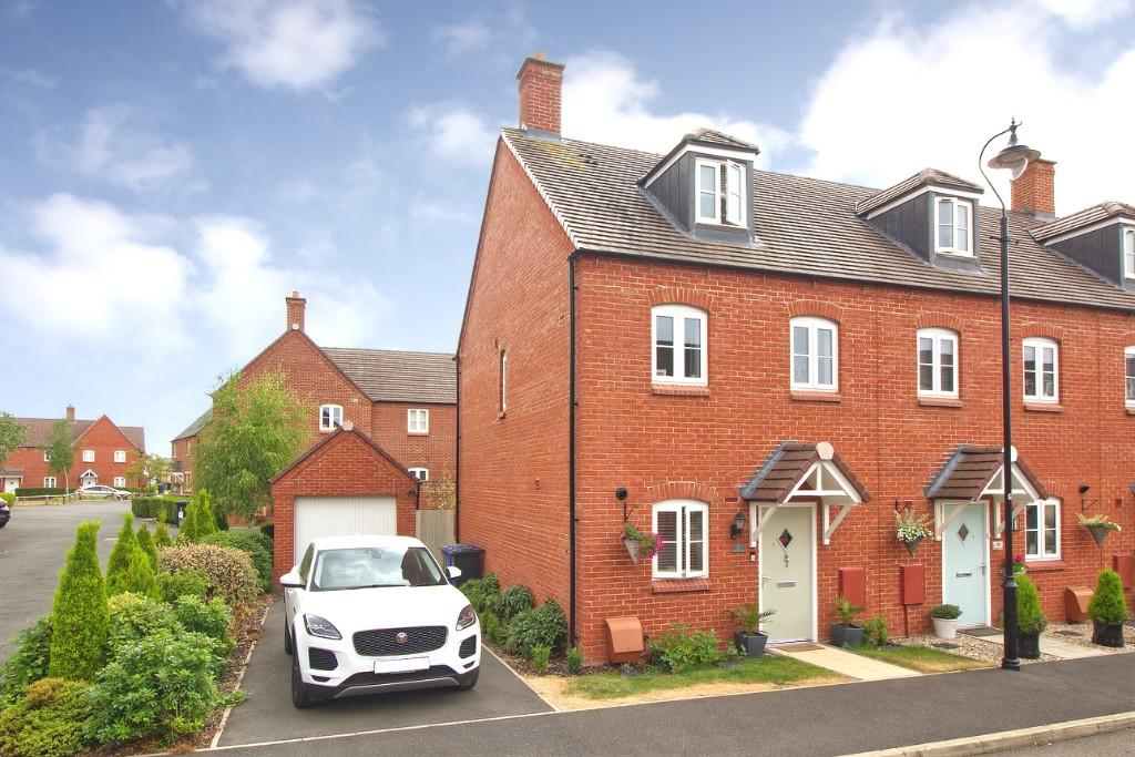 Main image of property: Old Stratford, Milton Keynes, Buckinghamshire, MK19
