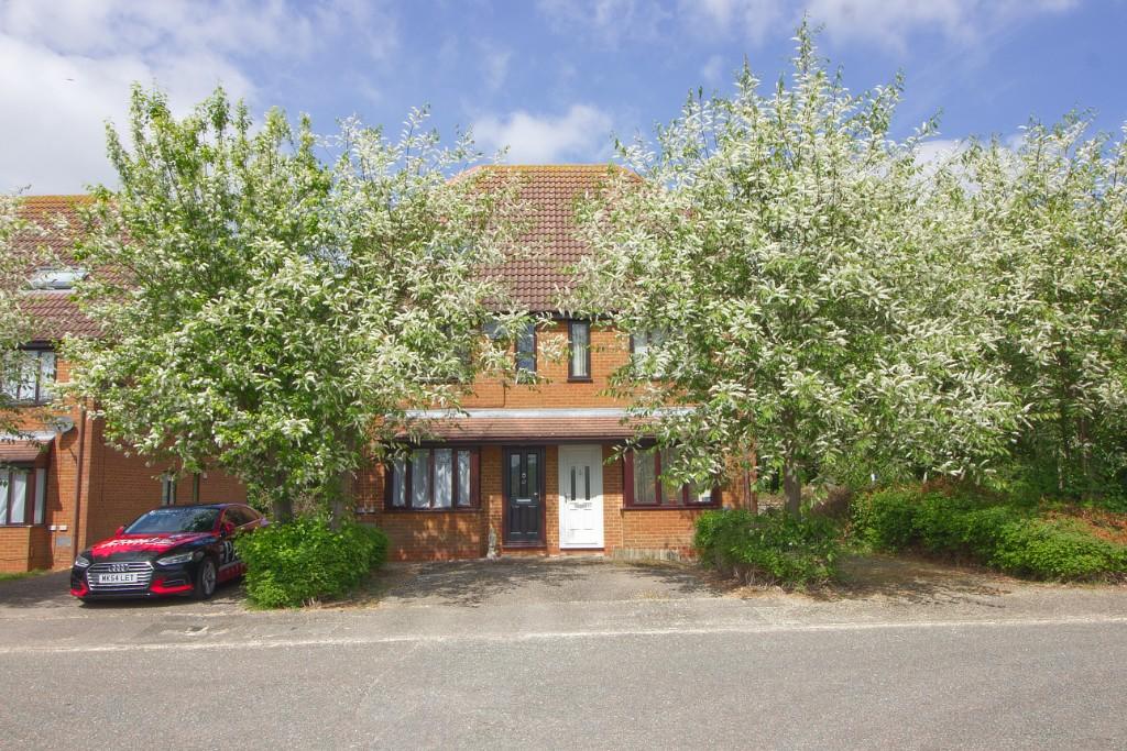 Main image of property: Walnut Tree, Milton Keynes, MK7 7NQ