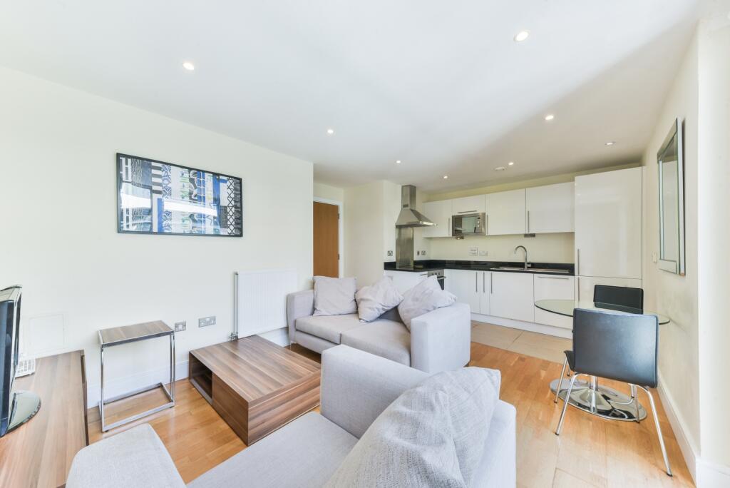 1 bedroom apartment for rent in Cobalt Point, Lanterns Court, Canary Wharf E14