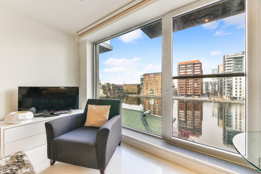 Main image of property: North Boulevard, 12 Baltimore Wharf, Canary Wharf, London, E14