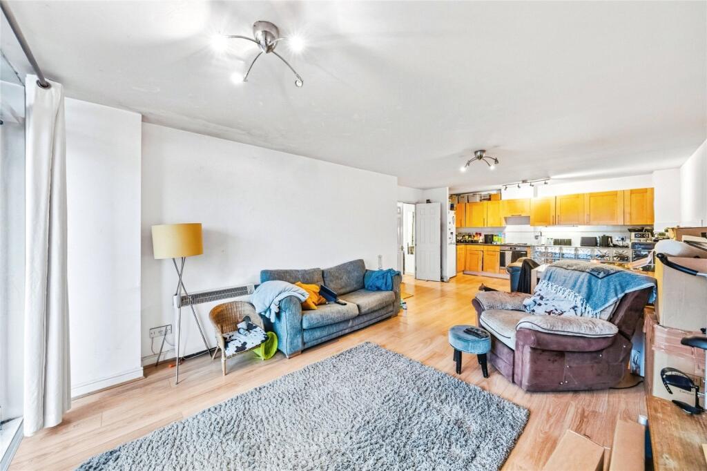 Main image of property: Inverness Mews, Galleons Point, London, E16