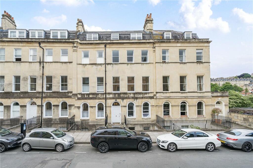 2 bedroom apartment for sale in Henrietta Street, Bath, Somerset, BA2