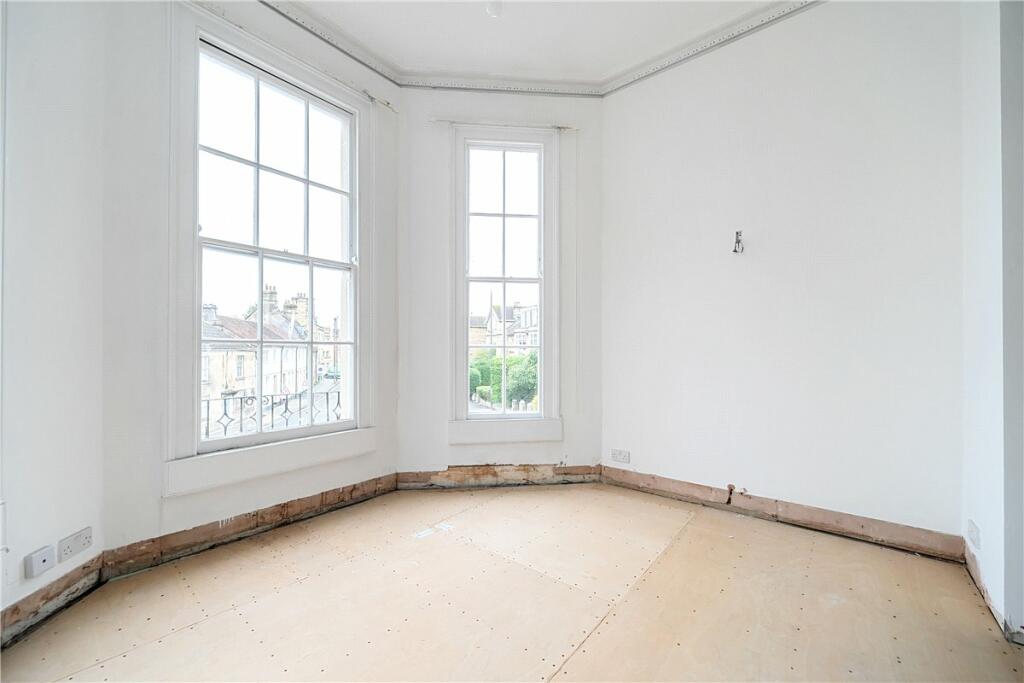 Additional property image - Bath, Somerset, BA1