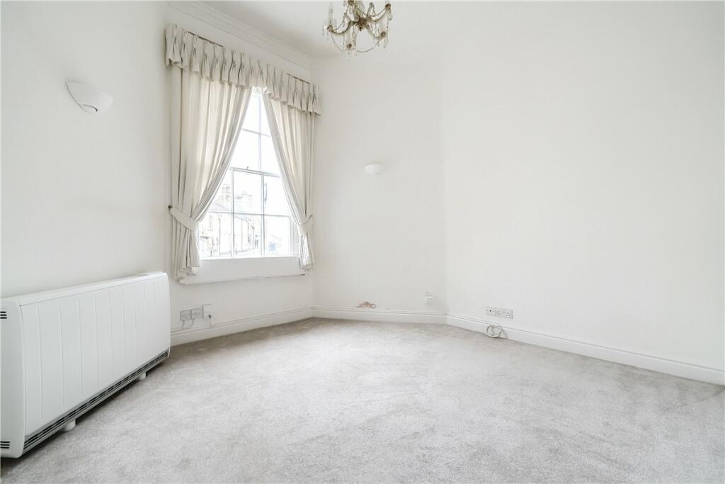 Additional property image - Bath, Somerset, BA1