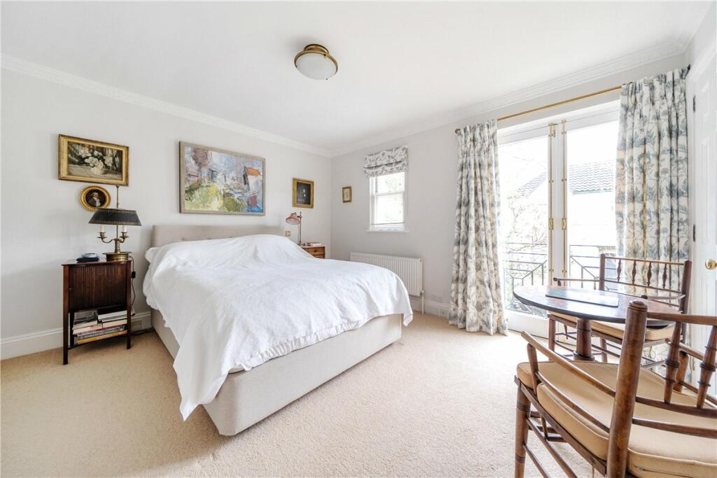 Additional property image - Circus Mews, Bath, Somerset, BA1