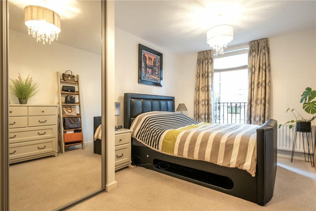 Additional property image - Percy Terrace, Bath, Somerset, BA2