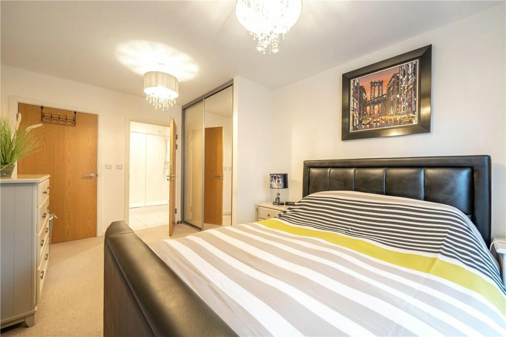 Additional property image - Percy Terrace, Bath, Somerset, BA2