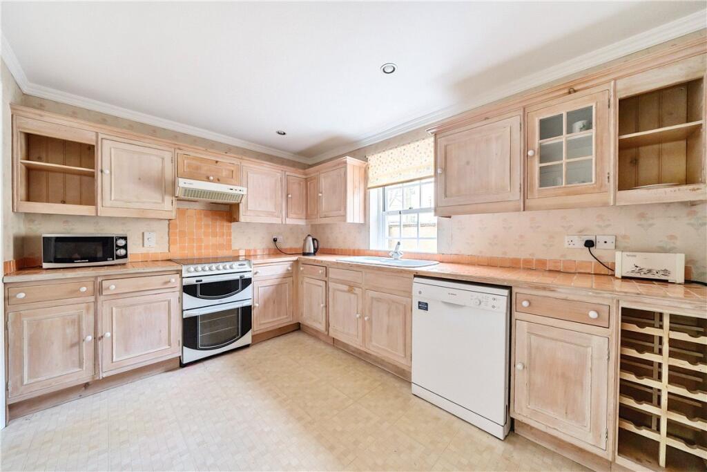 Additional property image - Devonshire Buildings, Bath, Somerset, BA2