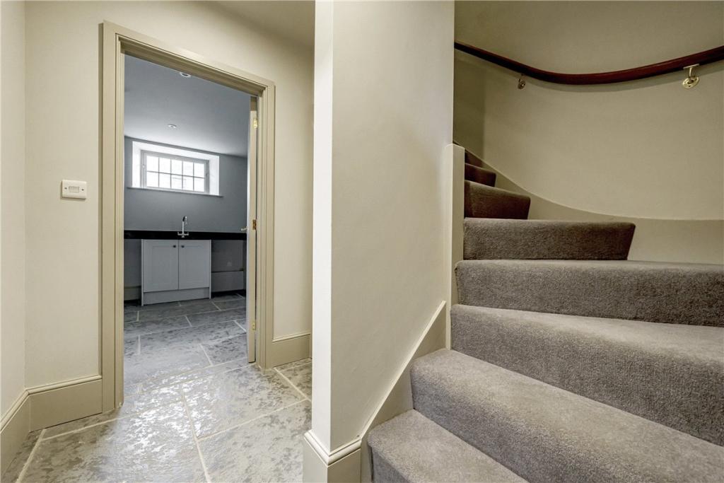 Additional property image - Dodington Lane, Dodington, Chipping Sodbury, Bristol, BS37
