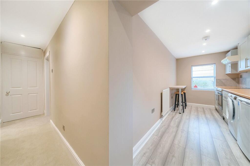 Additional property image - Belgrave Crescent, Bath, Somerset, BA1